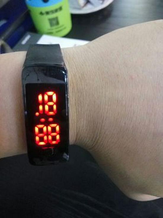 Second Gen LED Sport Watch: Stylish TikTok Bracelet