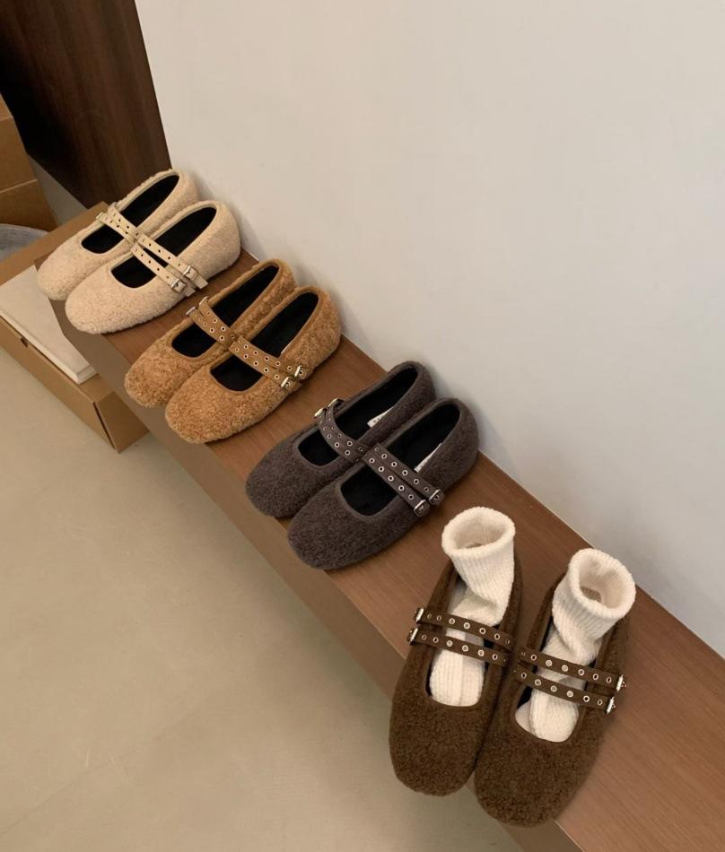 

Mao Mao shoes women wear autumn and winter velvet single shoes flat-soled retro lamb wool shoes evening shoes Mary Jane shoes women 39 хаки