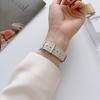 Kleiner Bund Quadratischer Schnallen-Litschi-Muster-Riemen Ist Geeignet Für Applewatch Apple Watch Iwatch109876Se Damen