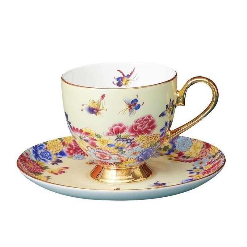 420ML Európai stílusú Kerámia Kávéscsésze Retró Virágos Bögre Otthoni Bone China Reggeli Bögre Palota Stílus Délutáni Tea Virágos Teáscsésze