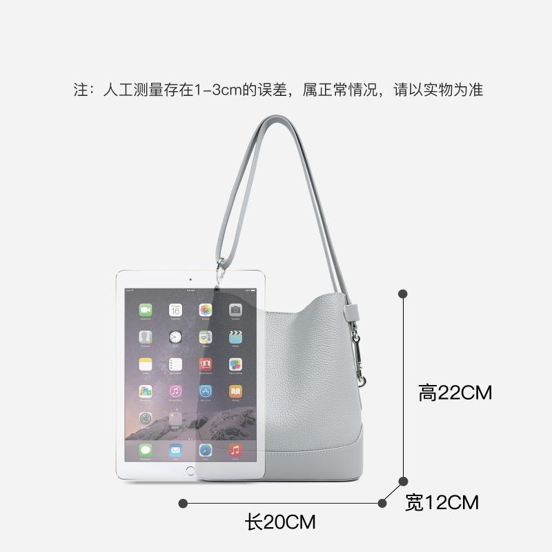 New large-capacity fashionable and simple bucket bag, lychee pattern leather shoulder bag, niche premium messenger bag for women