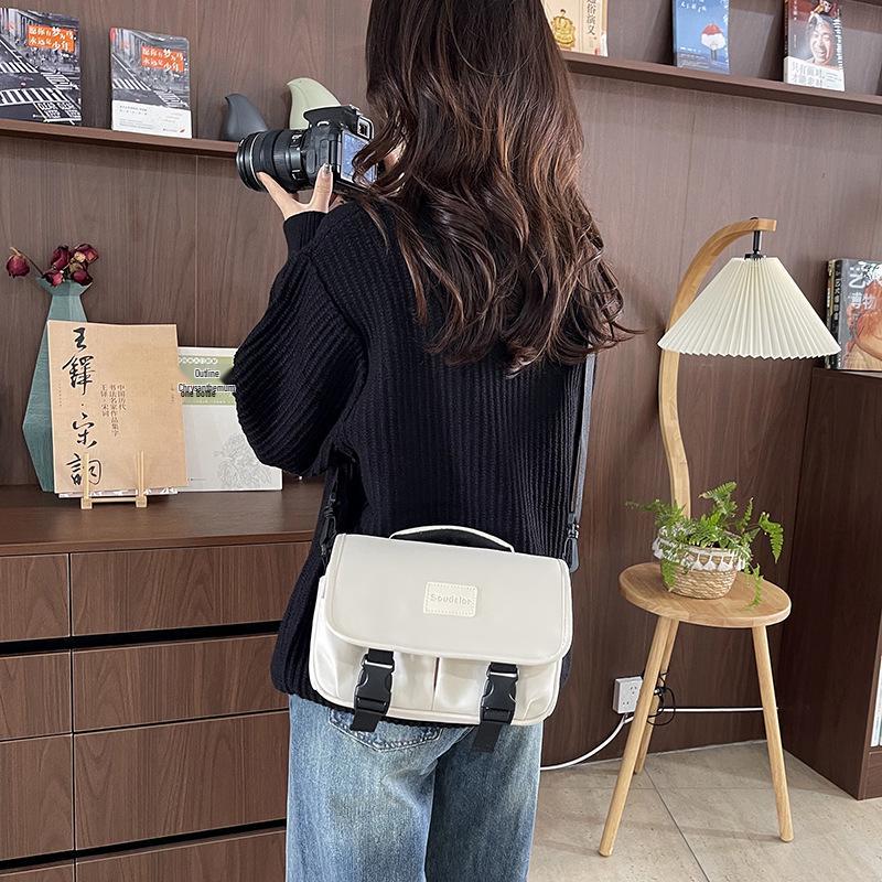 Digital Camera Shoulder Bag for Sony, Canon, Fuji – Fits 7 Mirrorless Cameras with Lens