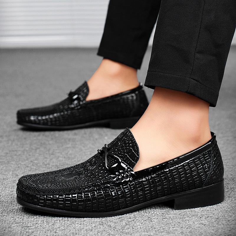 Italské ručně šité boty Pravá kůže Vysoce kvalitní mokasíny Nazouvací pánské ležérní boty Vysoce kvalitní mokasíny Pánské společenské boty