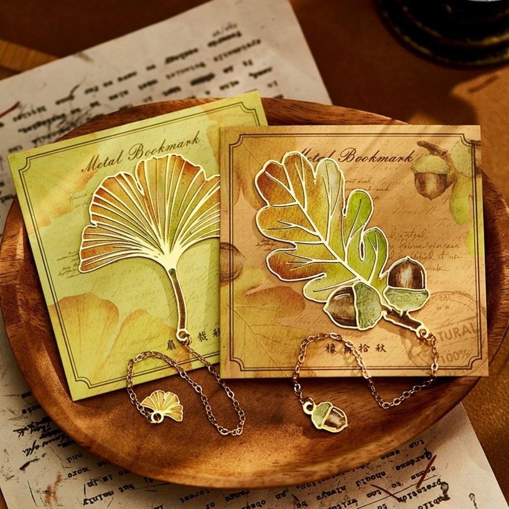 Javorový list Dubový list Záložka Meruňkový list Meruňkový list Záložky Listová kovová záložka Studenti