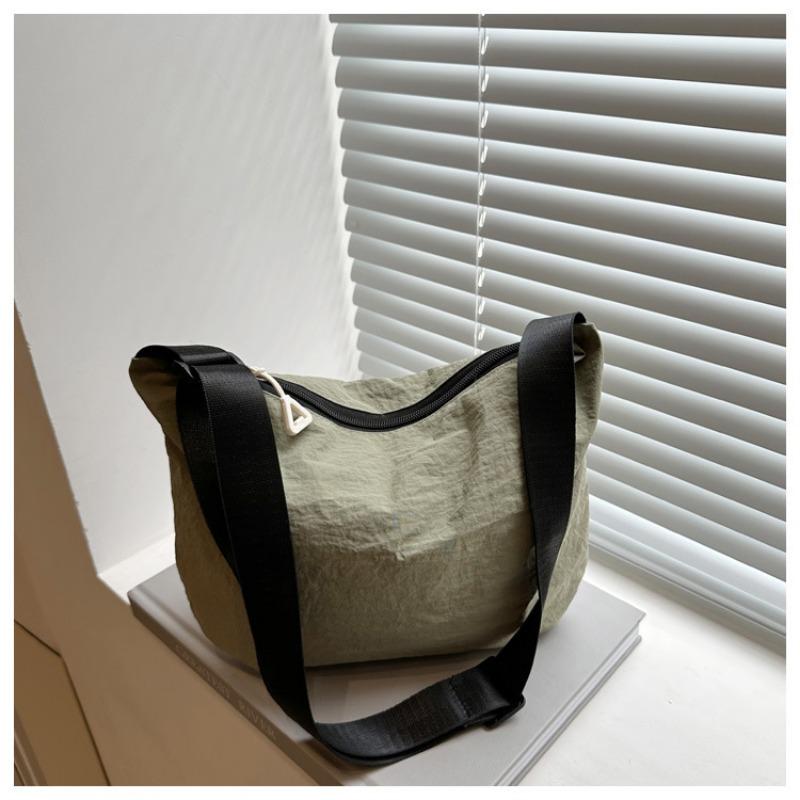 Nylon Dumpling Bag, Men's and Women's Messenger Bag, Simple Sports Style, Large Capacity Casual Shoulder Bag, Light Weight