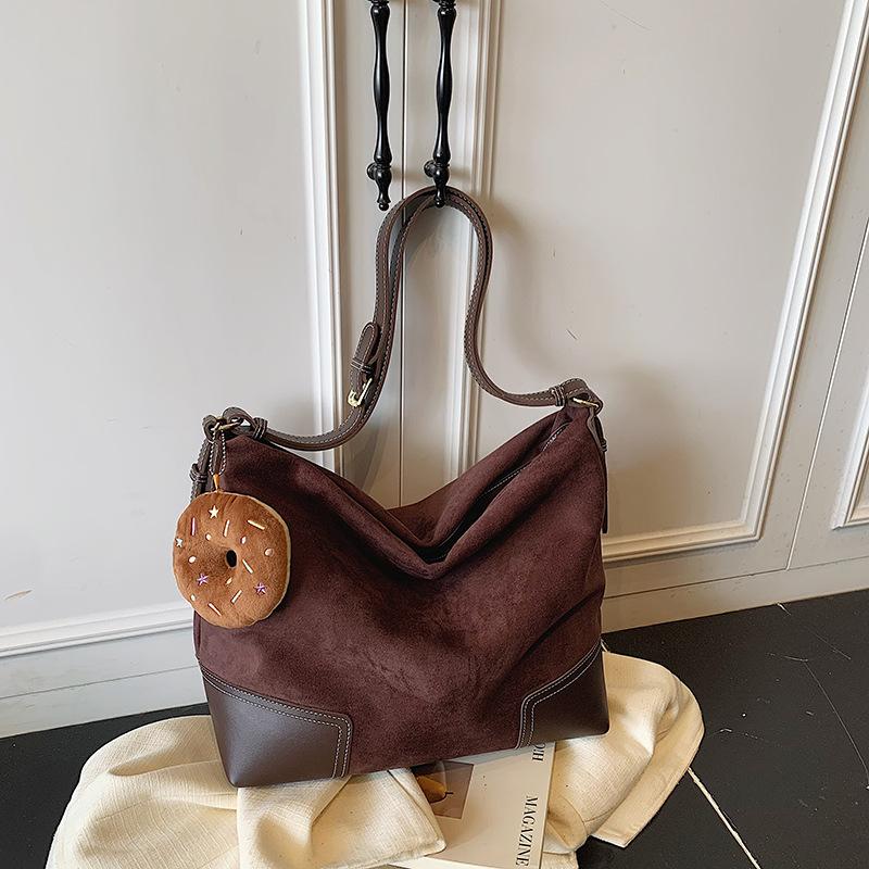 Retro Matte Tote Bag 2026 Autumn and Winter New Simple Large-capacity Student Class Armpit Bag Shoulder Messenger Bag