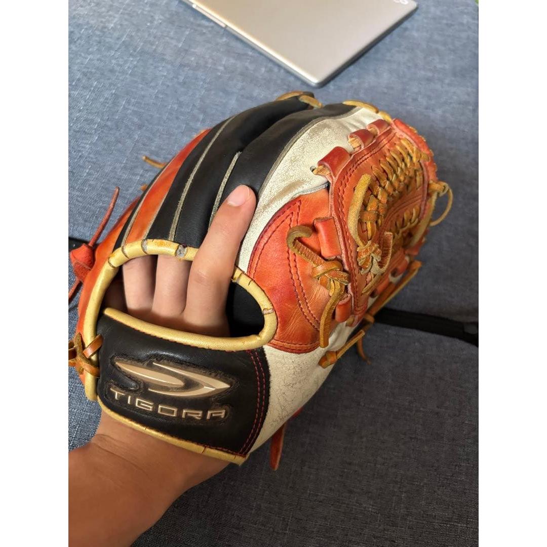 Used TIGORA Soft Baseball Glove TR 8BG0114