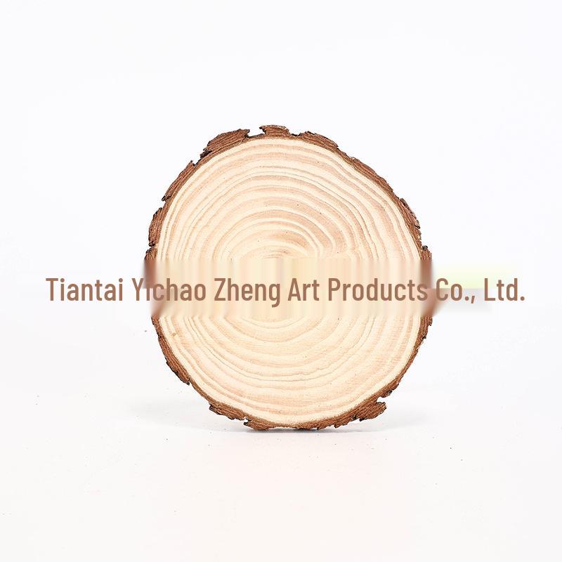 Natürliche Kiefernholzspäne: Dekorative Ornamente für Weihnachtsbasteleien und DIY-Projekte