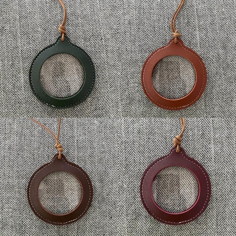 Lightweight Magnifying Glass Pendant Leather Strap Necklace Magnifier Pendant Gift for Grandparents, Adults and Kids