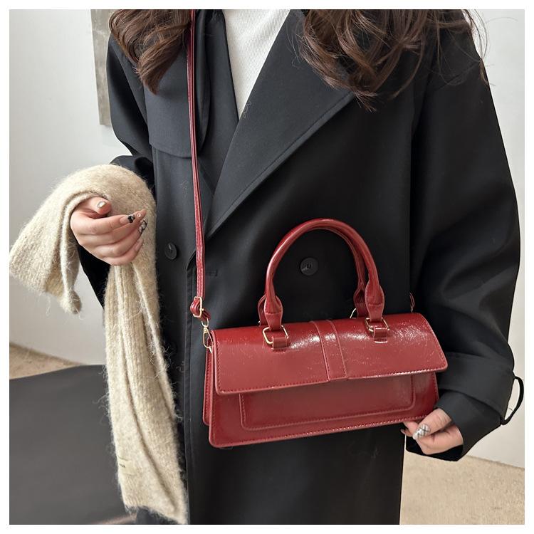 New Arrival Faux Leather Square Shoulder Bag Magnetic Closure Crossbody Handbag for Women