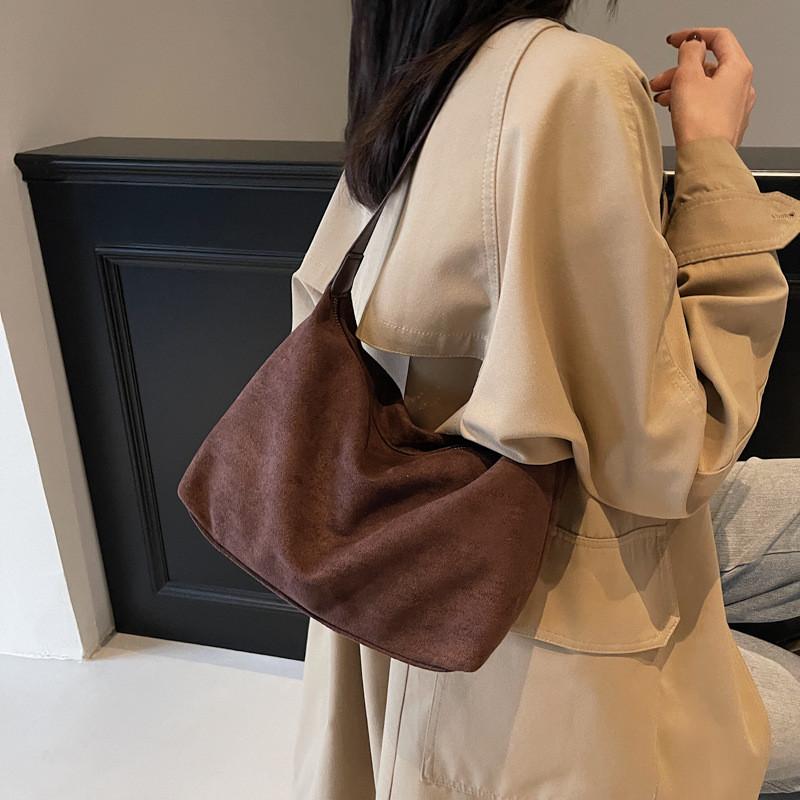 Pu Tote Bag For Women With Zipper Closure And Interior Pocket For Daily Use