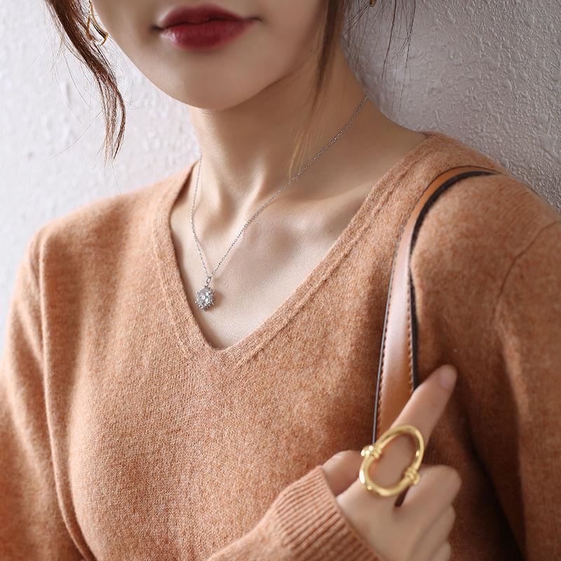 Short Velvet Sweater for Women V-neck Knitted Sweater for Autumn and Winter and Thin Loose Pullover