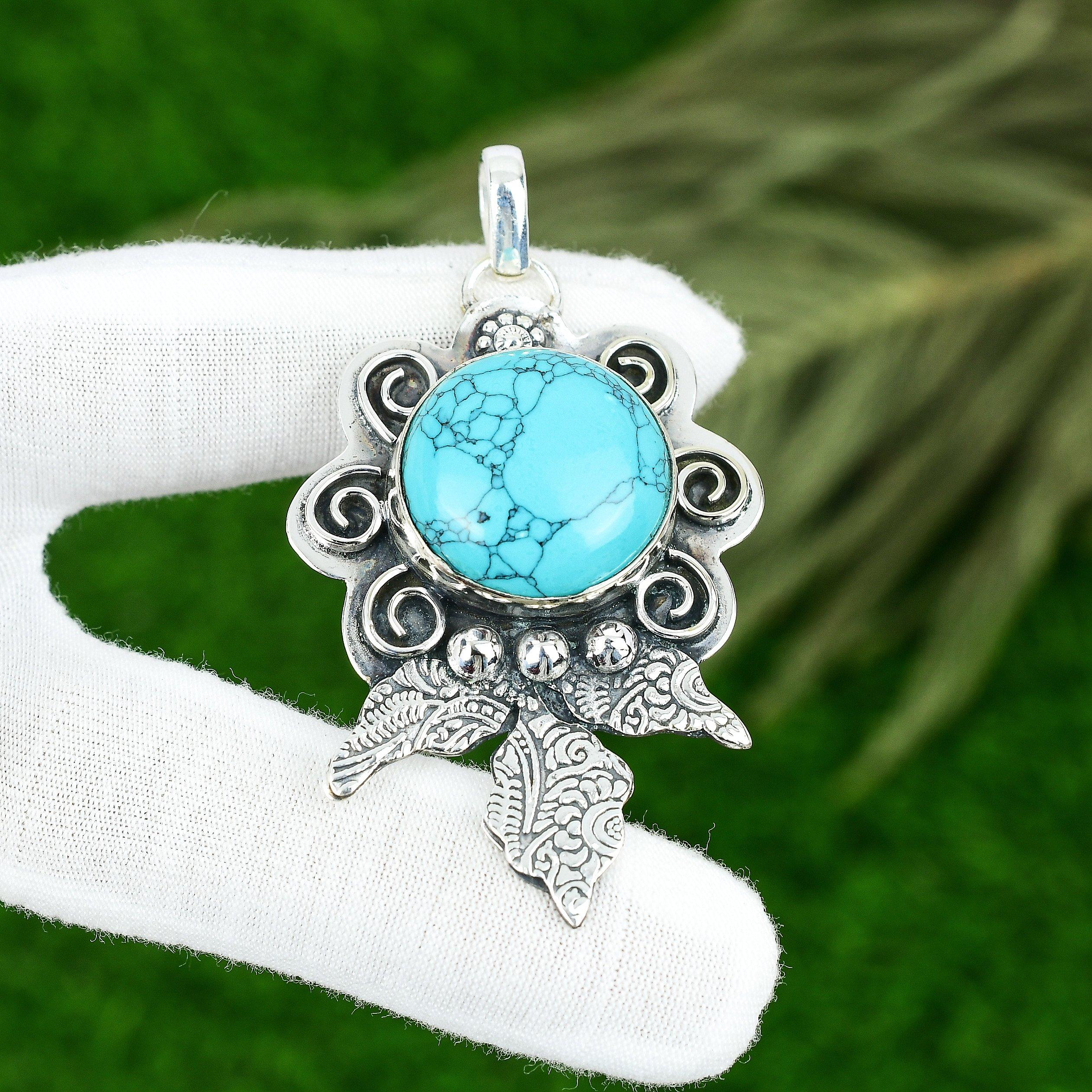 

Sisters Day Deal 925 Sterling Silver Round Santa Rosa Turquoise Gemstone Pendant