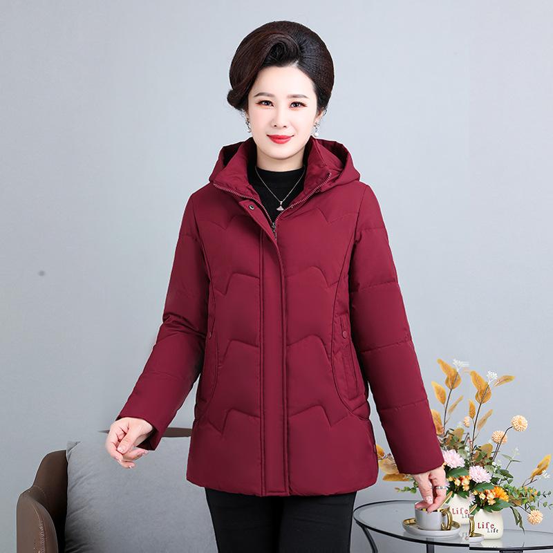 Mom's winter cotton-padded clothes, fashionable foreign-style jackets, large-size middle-aged and elderly cotton-padded jackets, piled down and th