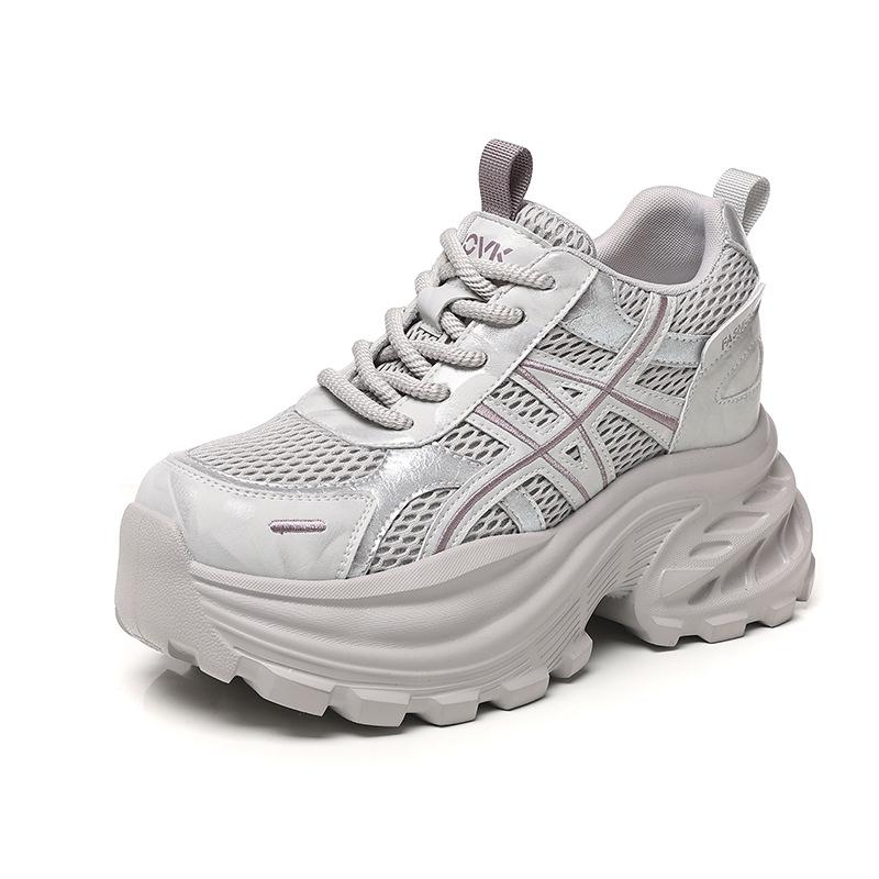 Women's Trendy Autumn 2026 Versatile Daddy Shoes: Fashionable Height-Boosting Casual Sneakers with Thick Soles
