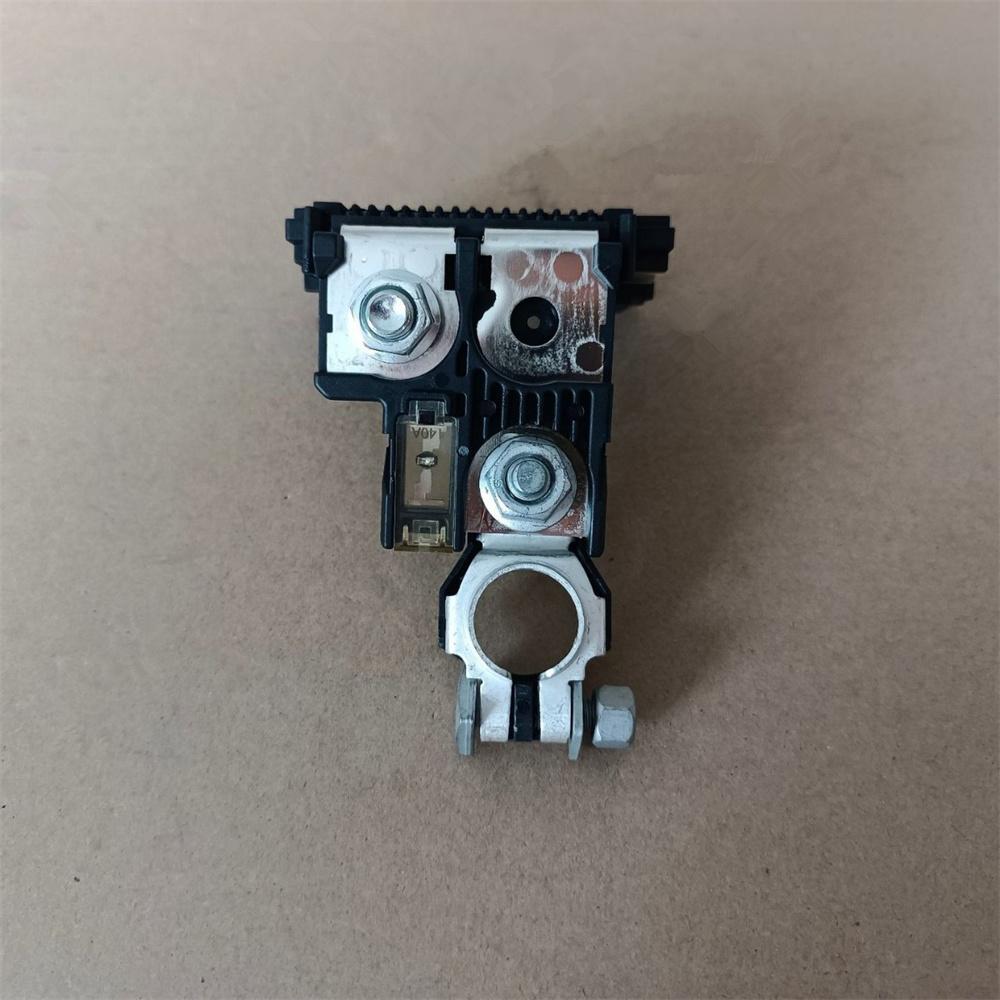 24380-7994A Battery Fuselink Holder & Positive Battery Terminal For Nissan