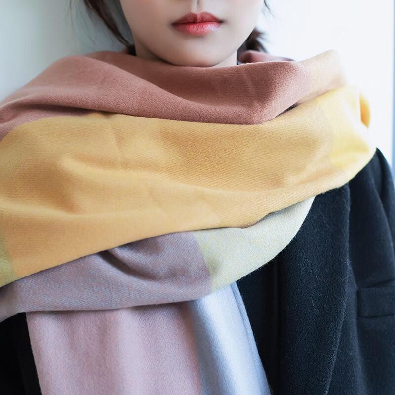 Fumaide Winter Cashmere Blend Plaid Scarf