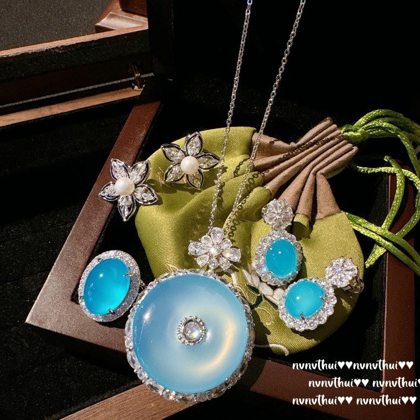 Turkish Blue Chalcedony Safety Buckle Gemstone Necklace, Watery, Plated With 18K Gold, Chalcedony Flower Zircon Earrings.