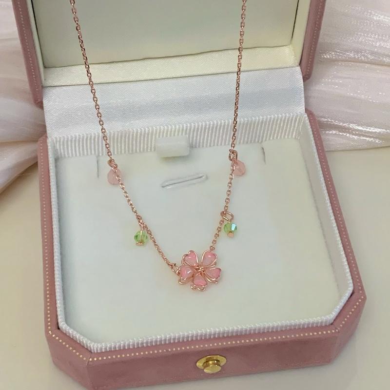

New Cute Animal Pendant Necklace for Women Temperament Rhinestone Horse Pearl Letter Clavicle Chain Girl Party Zircon Gift