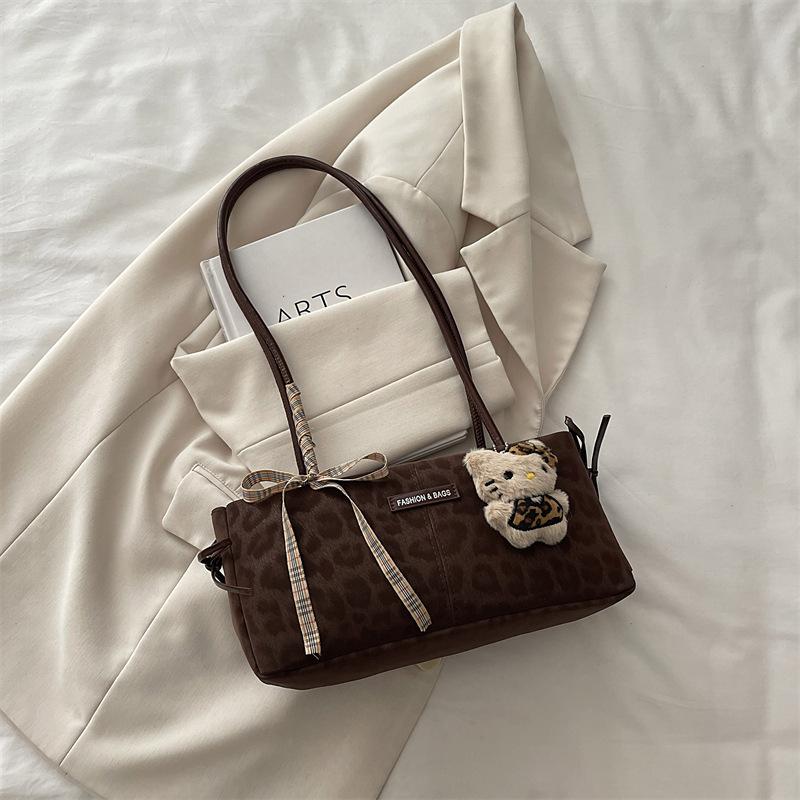 Premium Bag Women's Autumn New Commuter Armpit Bag Fashionable Simple Niche Design Shoulder Handbag