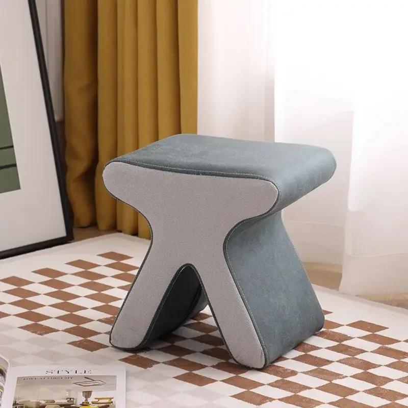 Severská stolička na přezouvání bot Vstupní hala Obývací pokoj Kreativní technologie Látková nízká stolička Lehký luxus Šatna Malé stoličky