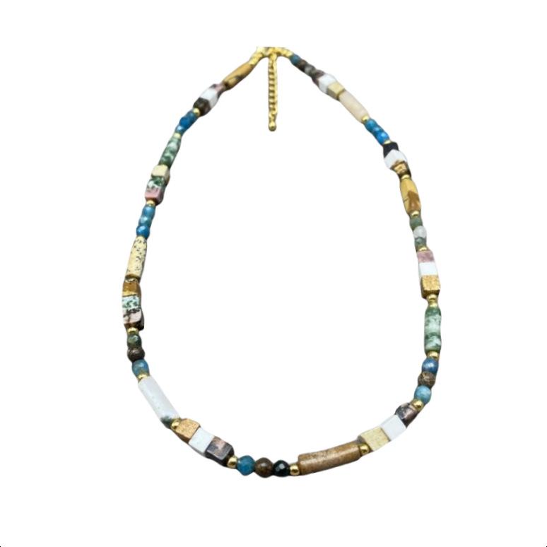 Meier Vintage-inspired, niche, and subtly luxurious natural stone beaded necklace - elegant and stylish choker