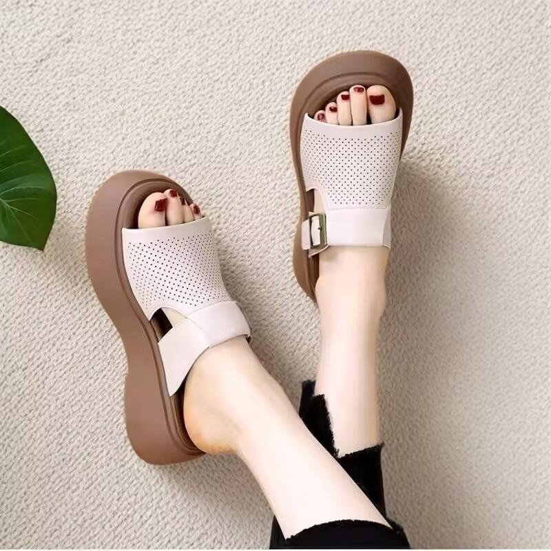 Fashion 2025 New Women'S Leather Upper Plus Size Sandals Open Toe Roman Thick Sole Flat Sandals Hollow Breathable Comfort