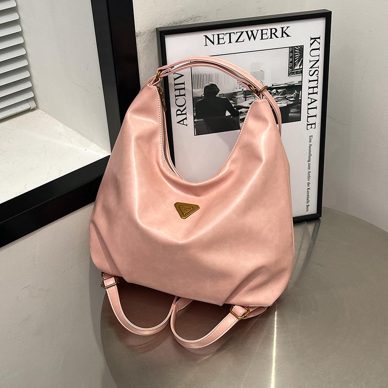 2025 winter new retro simple shoulder bag soft surface casual commuter backpack autumn and winter new messenger