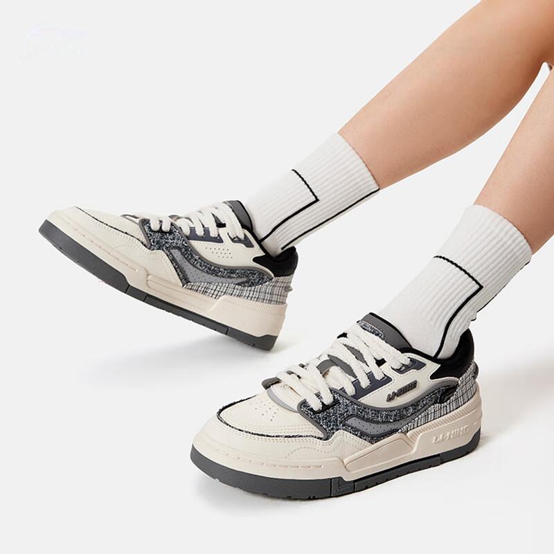 Li Ning 001 BTC Slip Resistant Cushioning Abrasion Resistant Support Low top Skateboard Shoes Women's White Black AGCU086-1