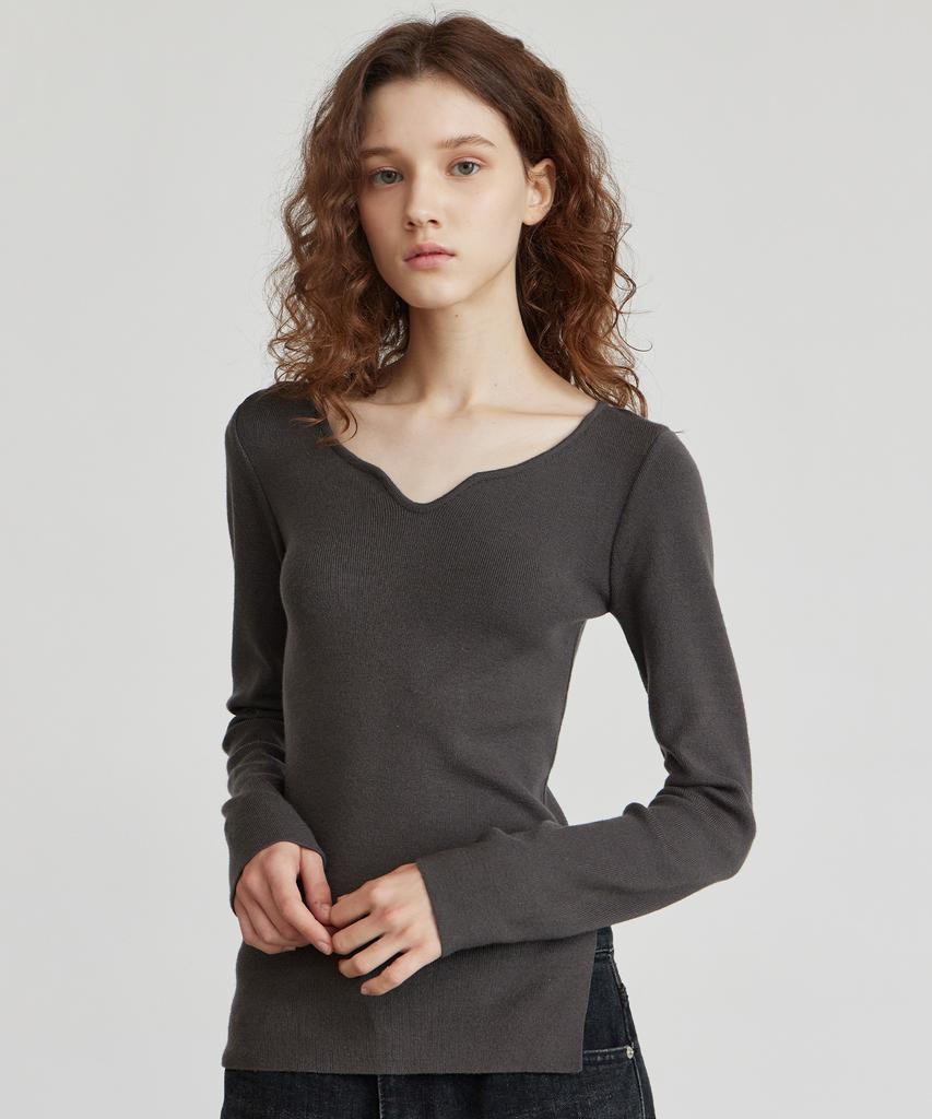 ITOV SEOUL Ribbed V-Neck Knit Ch