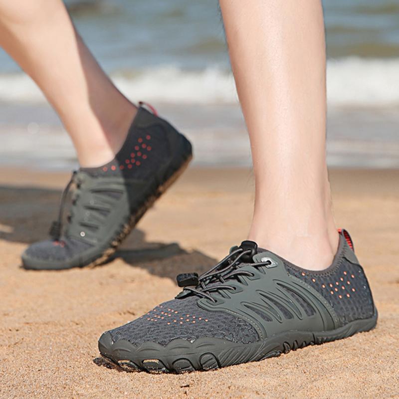 Fashion Men Women Water Barefoot Shoes Quick-drying Hiking Upstream Sports Sandals Comfortable Beach Shoes Couple Wading Sneakers 35-46
