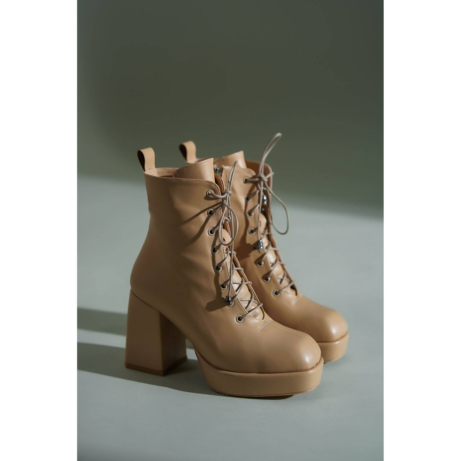 

Женская мода Телесная кожа На шнуровке Дизайн Обувь на каблуке Стильная вечеринка Вечеринка На каждый день Обувь