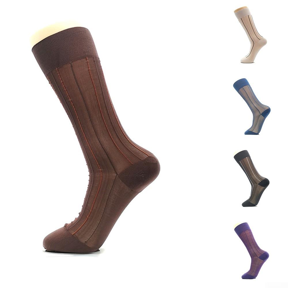 Transparente und seidige Herrensocken, gestreifte Kniestrümpfe für einen sexy Look