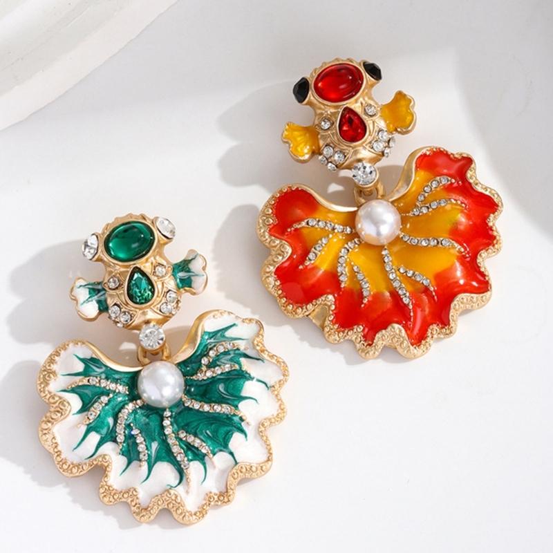 Stylish Carp Pin With Crystals Embellishment Portable Secure Clasp Versatile Accessory For Jackets Bags Hats