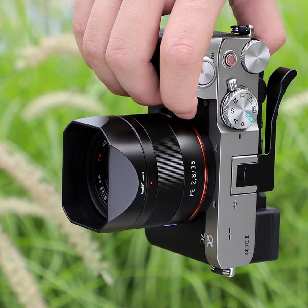 Haoge Metal Square Lens Hood + Hood Cap for Fujifilm, Compatible with Sony Carl Zeiss Sonnar T* FE 35mm F2.8 ZA, FE 55mm/F1.8, and FE 24mm F1.8 ZA Len