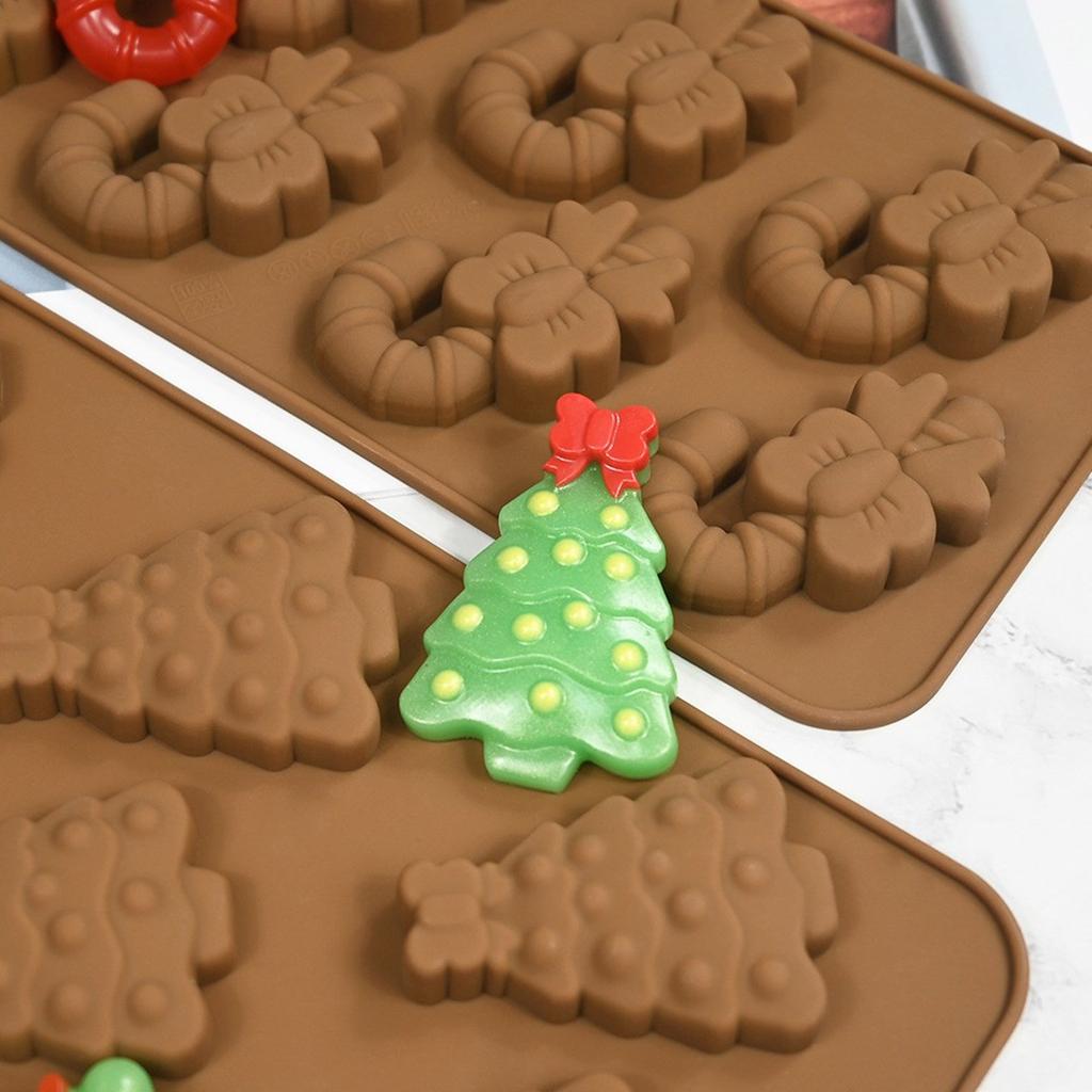 Holiday Themed Silicone Molds for Chocolate Making High Temperatures Resistant Candy Mould Handmade Dessert Bakewares