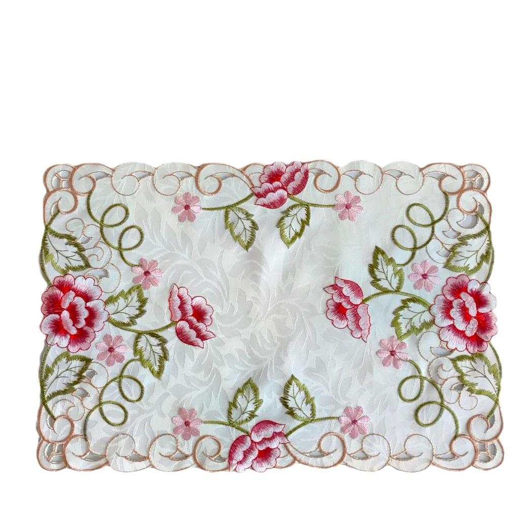 European Embroidered Heat-Resistant Rectangular Placemat