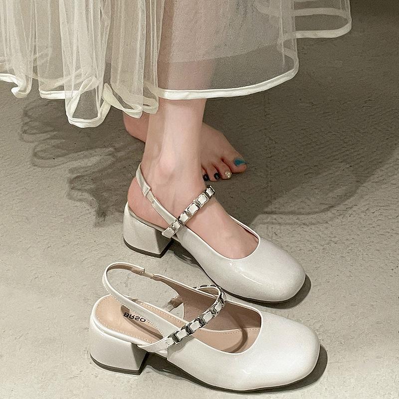 South in the South White French thick heel heightened bag head sandals women's 2025 new summer with skirt cool slippers