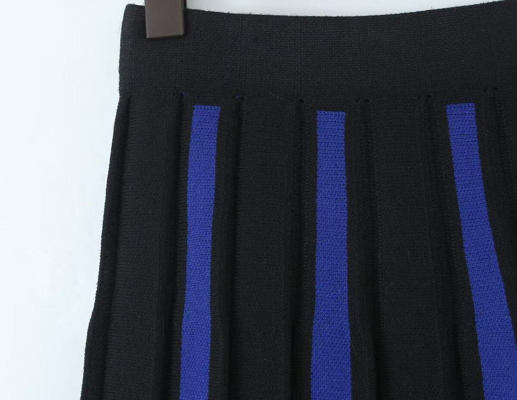 2025 Women's Knit Color Block Striped Pleated Half Skirt