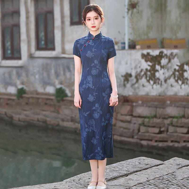 Blue national style new Chinese Suzhou long cheongsam improved young women's high sense of the Republic of China can be worn daily in summer