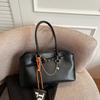 Casual Large-capacity Shoulder Bag Women's New Fashion Commuter Handbag