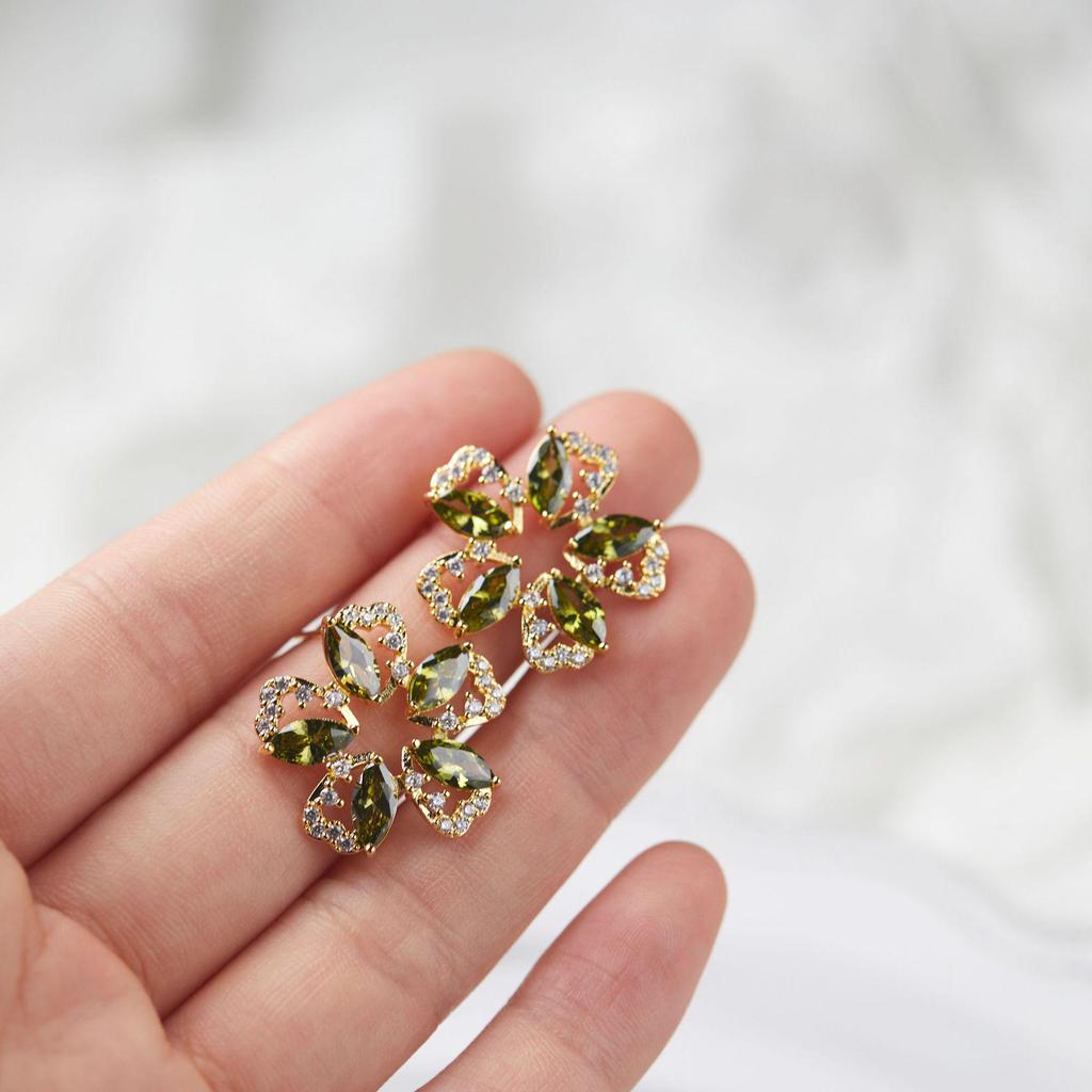 Mori Style Olive Green Zircon Flower Ear Clips: Painless, No-Pierce Micro-Pavé Earrings.