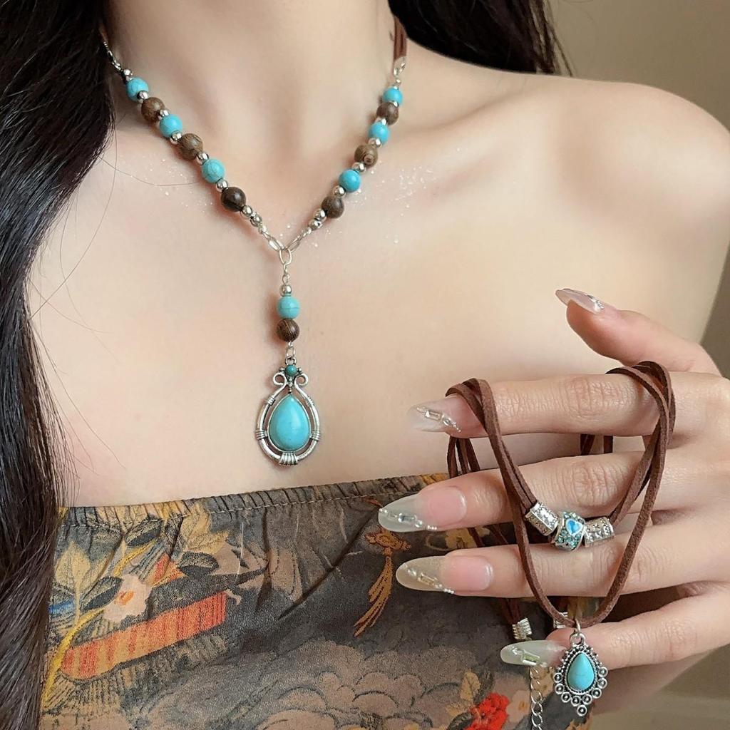 Bohemian Multi-layer Beaded Necklace: Ethnic Style Versatile Clavicle Chain for Women