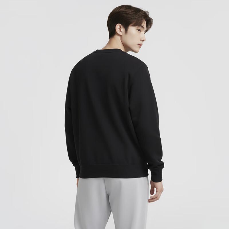 Nike Men s Fleece-Lined Sweatshirt XL