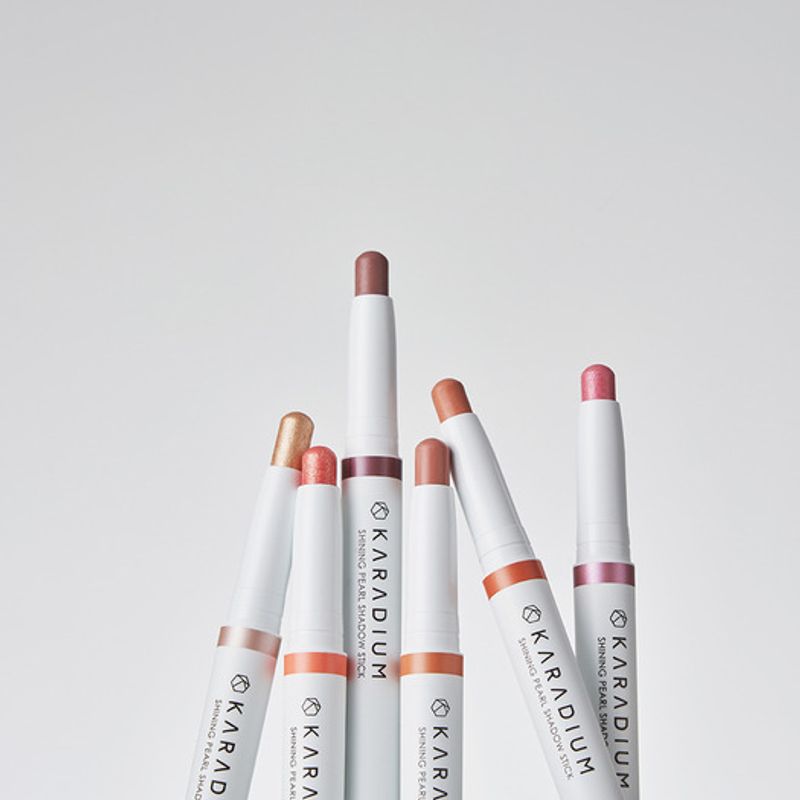 Shining Pearl Shadow Stick 1.4g