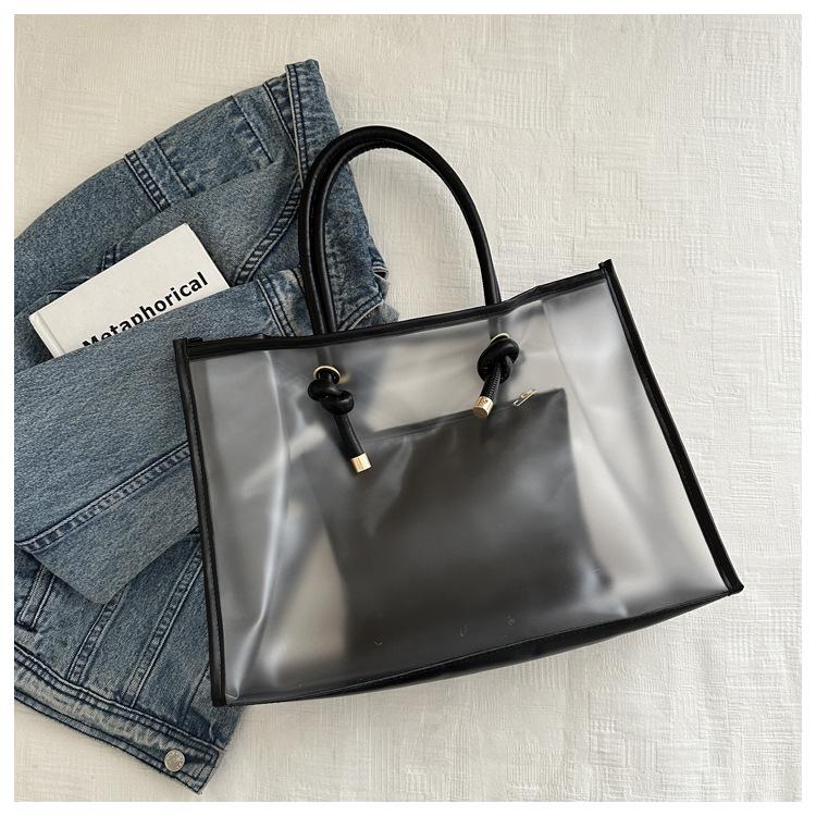 

2024 Летняя женская ПВХ Большая сумка-тоут - Прозрачная, Водонепроницаемая, Универсальная сумка-желе с одним плечевым ремнем и большой вместимостью