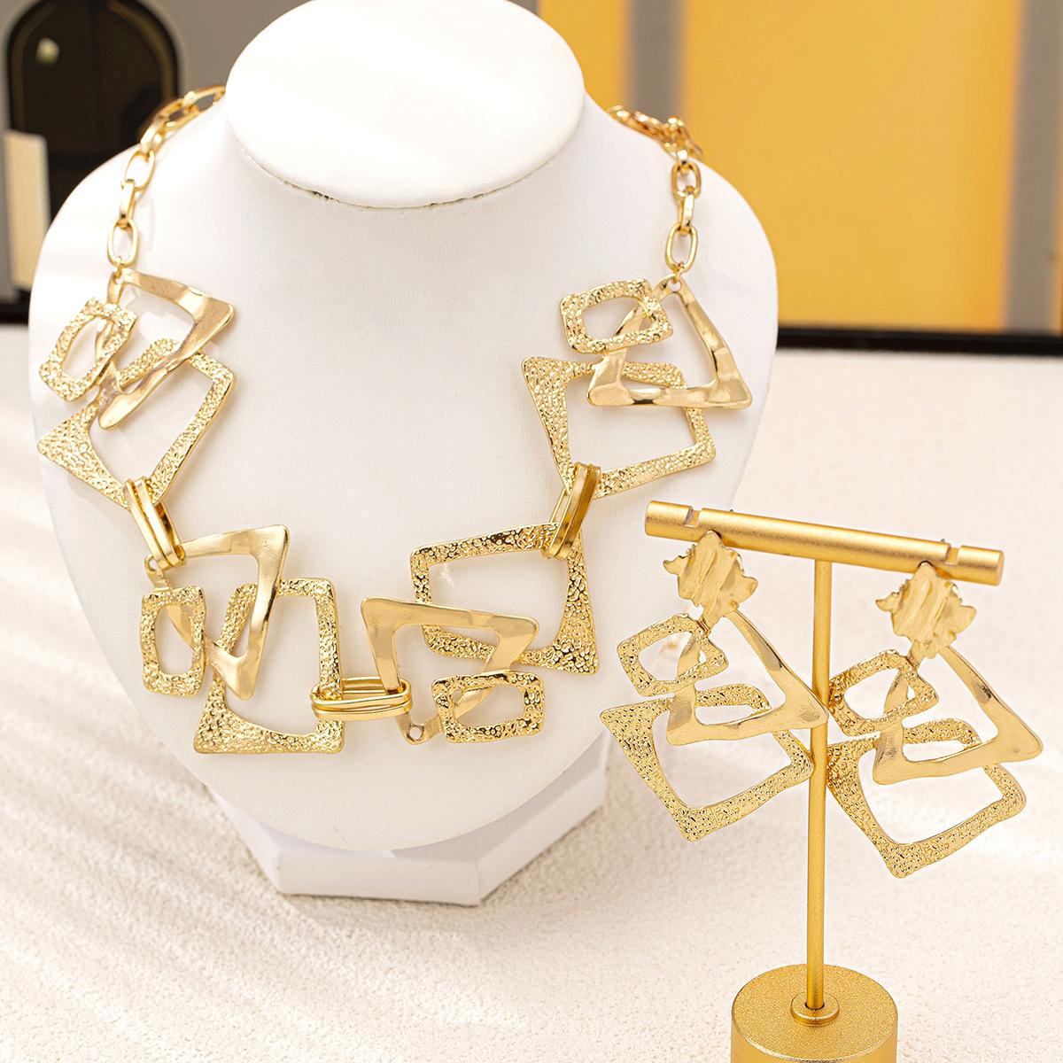 

Персонализированный, модный, нерегулярный геометрический комплект сережек и ожерелий для женщины