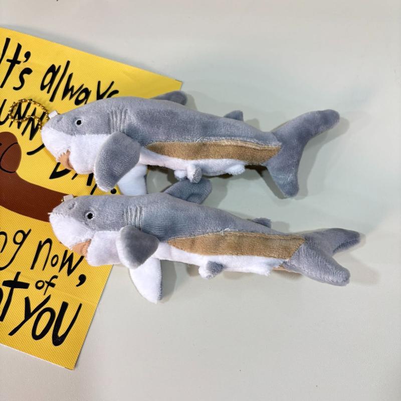 Cute Cartoon Gray Shark Plush Keychain Lovely Stuffed Doll Keyring Bag Pendant Car Key Holder Hanging Decoration Lovely Gifts