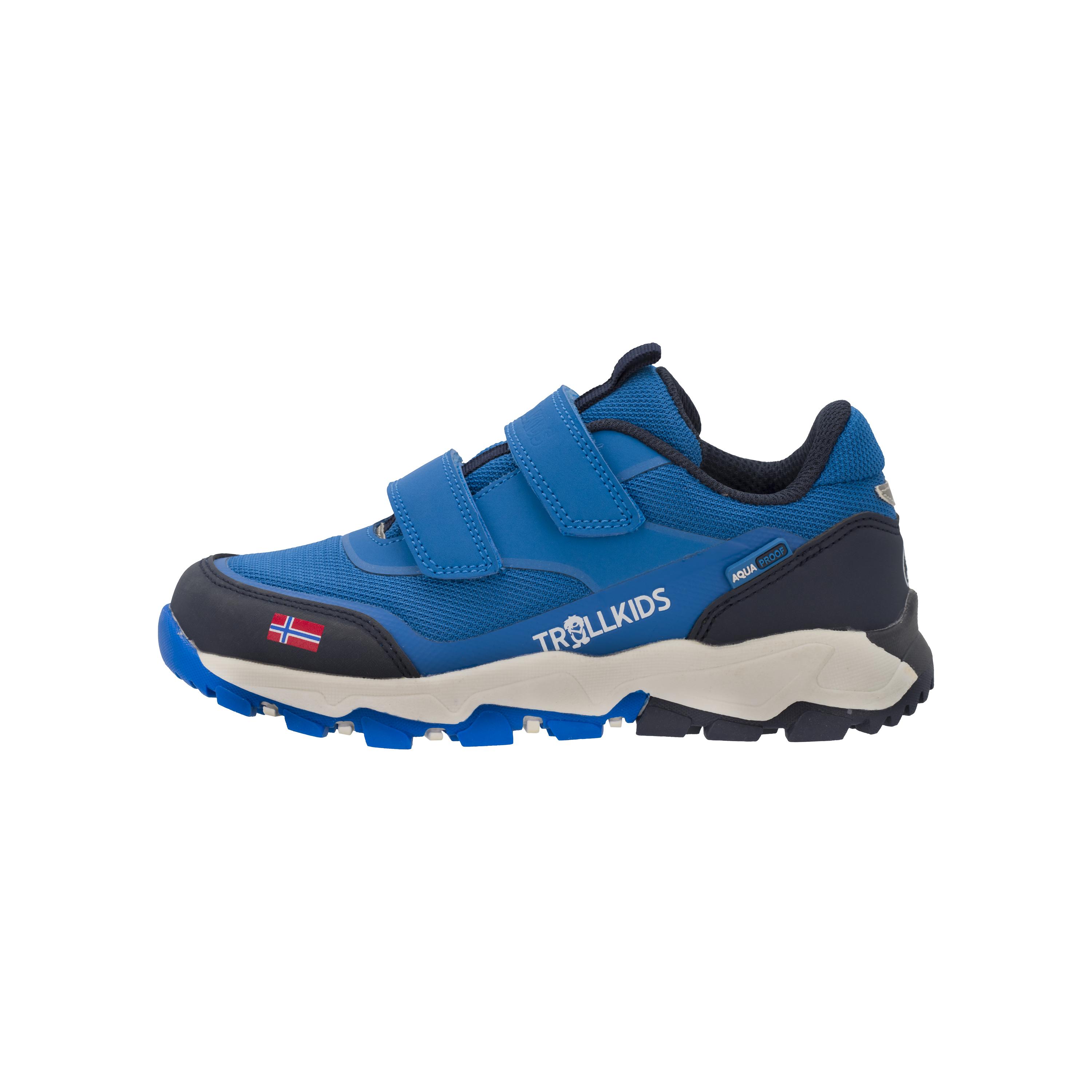 Waterproof kids` hiking boots for boy/girl