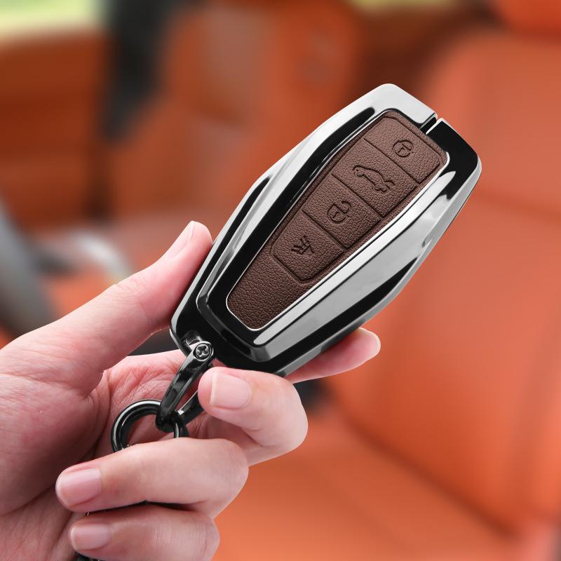 Premium Protective Key Cover for Geely Emgrand: Fits 26 Models including Xingyue L, Xingrui, Boyue L, Haoyue, Bin Yue – Men's Buckle Design